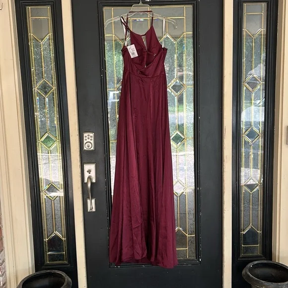 NWT Galina Signature Elegant Burgundy Evening Gown - Picture 3 of 5